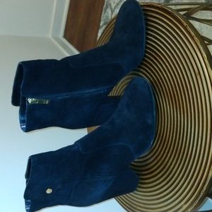 TOMMY HILFIGER BLACK SUEDE BOOTS SIZE 9.5